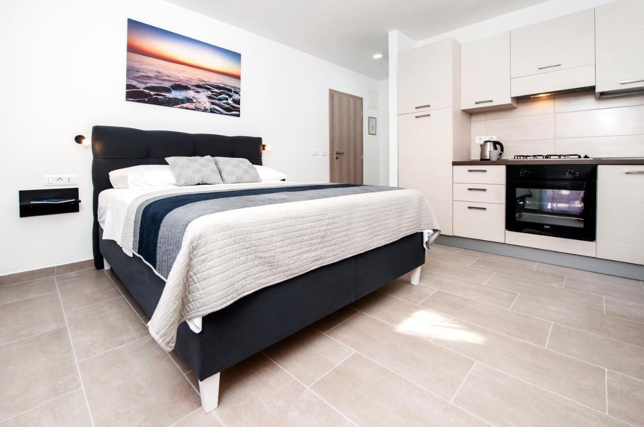 Studio Istra โรวีน ภายนอก รูปภาพ