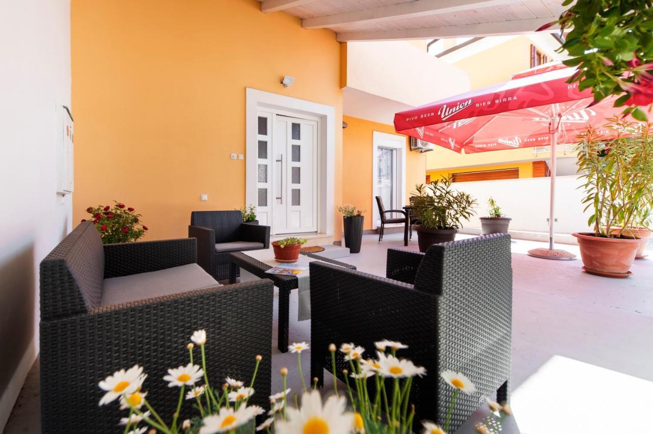 Studio Istra โรวีน ภายนอก รูปภาพ